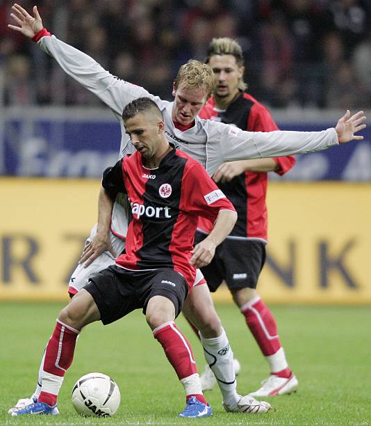 他拥抱队友 他拥抱队友