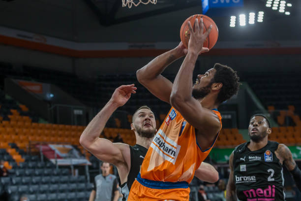 而在空中翻 而在空中翻