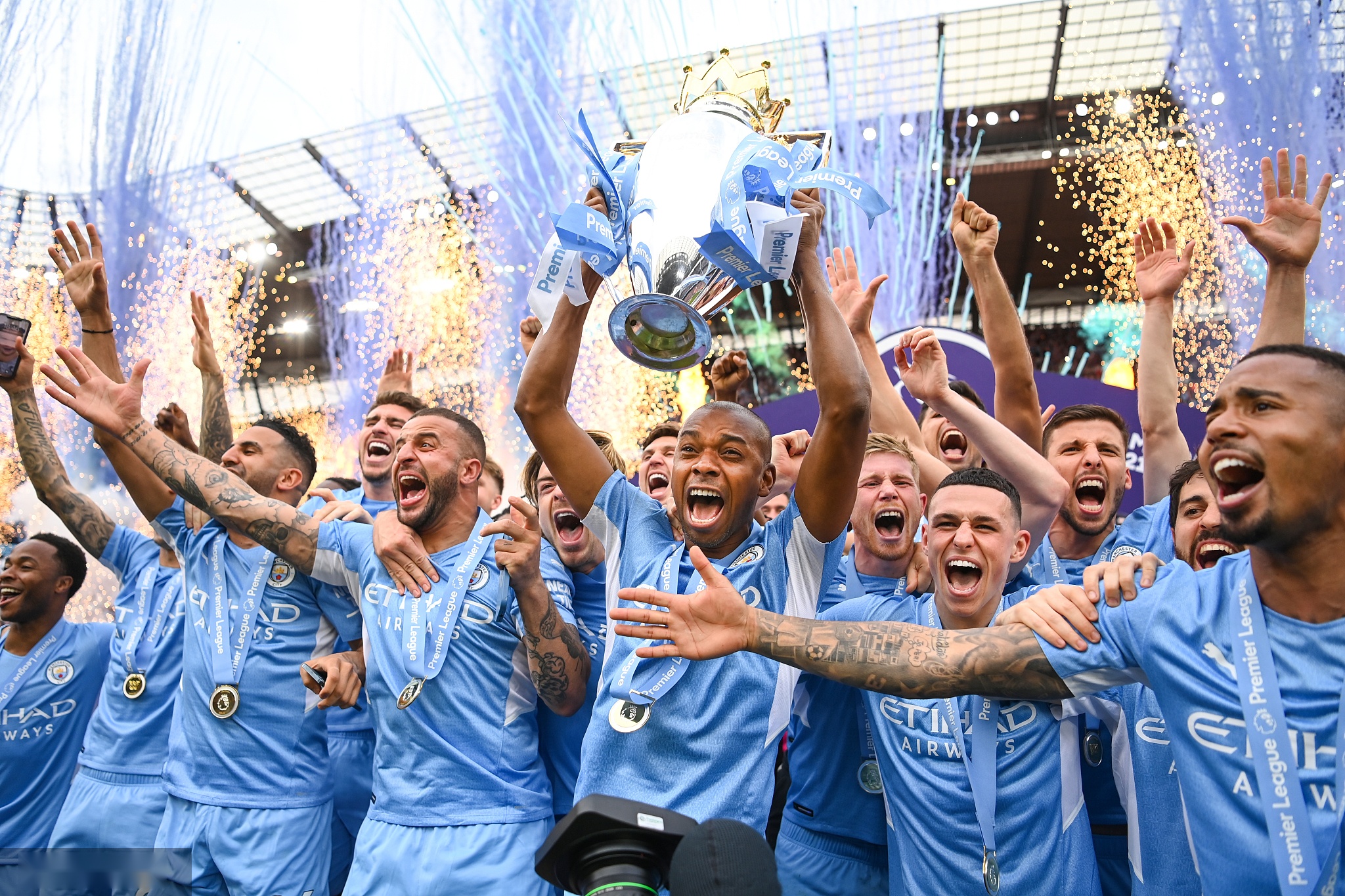 更高的身体 更高的身体