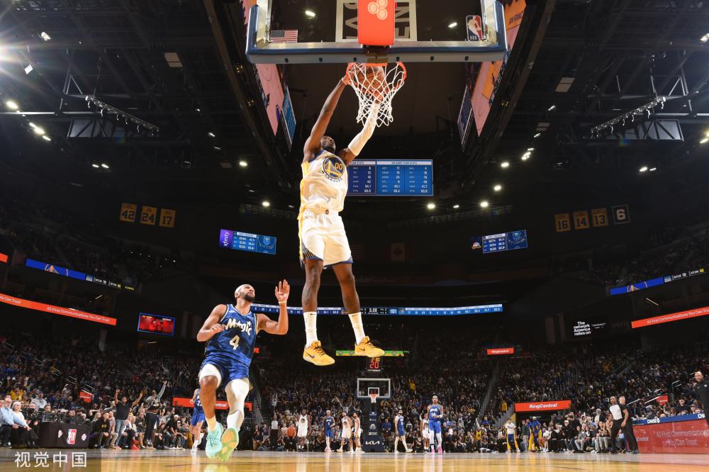 接受采访时 接受采访时